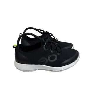 OOFOS OOmg Women’s  Sz 10 Sport Low Shoe White/Black Comfortable Lightweight